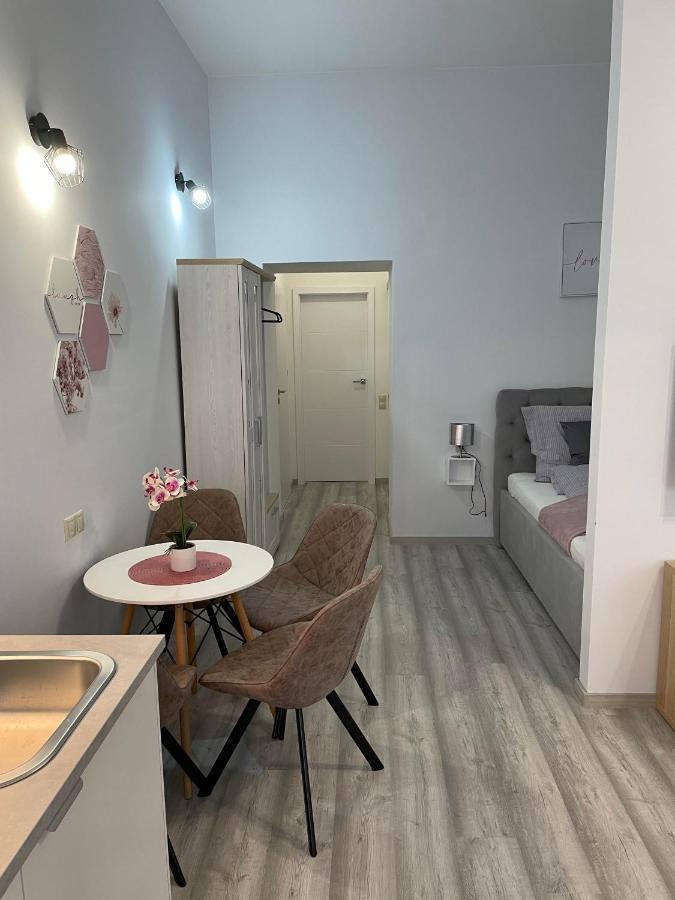 Eden City Home Győr Esterno foto