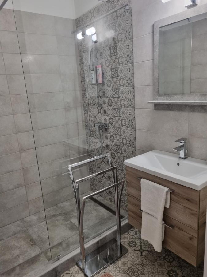 Eden City Home Győr Esterno foto